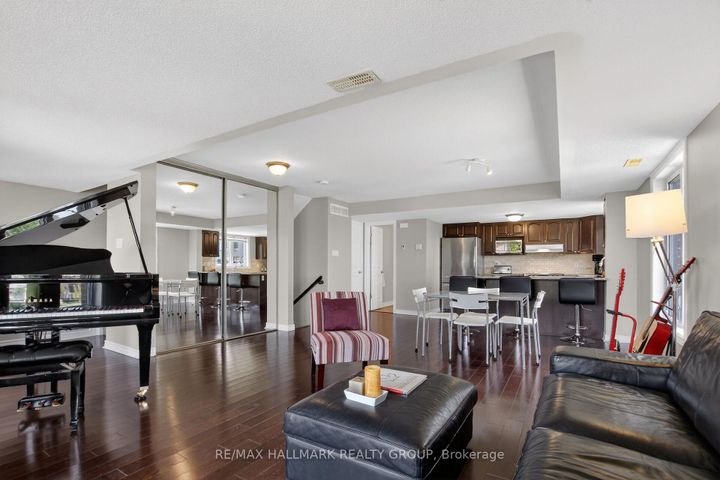 Photo 18 at B - 1145 Longfields Drive, Nepean (Strandherd), Ottawa
