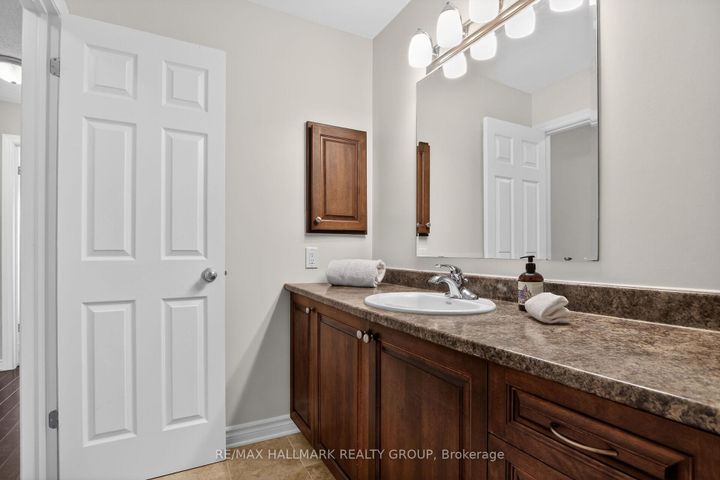 Photo 37 at B - 1145 Longfields Drive, Nepean (Strandherd), Ottawa