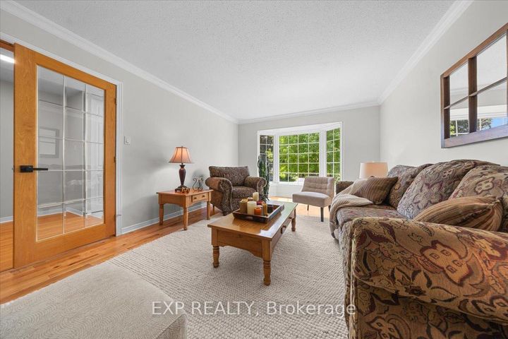Photo 4 at 85 Teevens Drive, Nepean (Pheasant Run), Ottawa