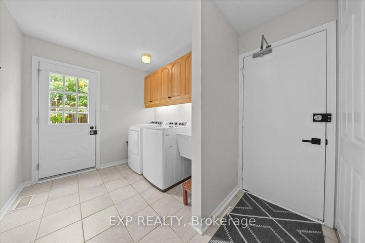 Photo 10 at 85 Teevens Drive, Nepean (Pheasant Run), Ottawa