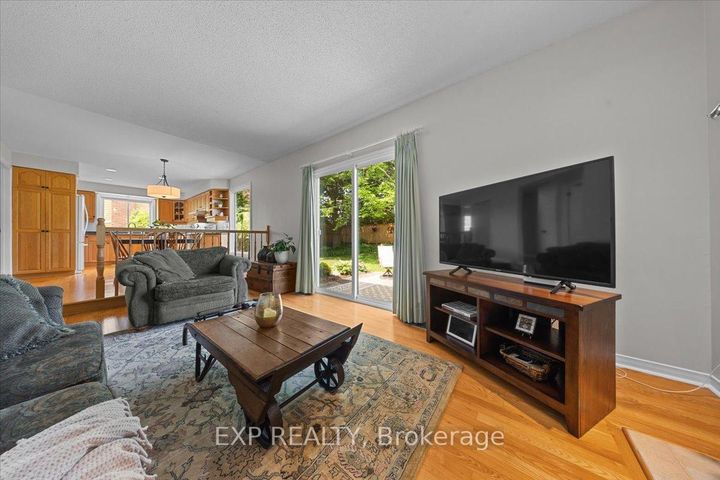 Photo 13 at 85 Teevens Drive, Nepean (Pheasant Run), Ottawa