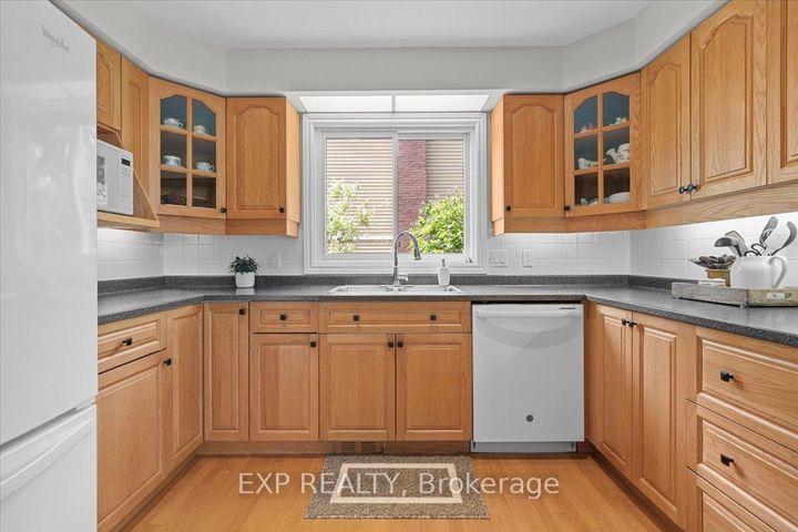 Photo 18 at 85 Teevens Drive, Nepean (Pheasant Run), Ottawa