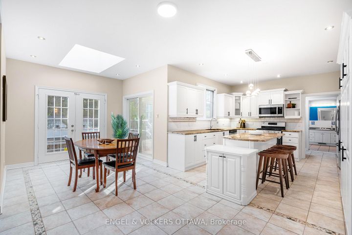 Photo 19 at 5 Cassone Court, Nepean (Pineglen), Ottawa
