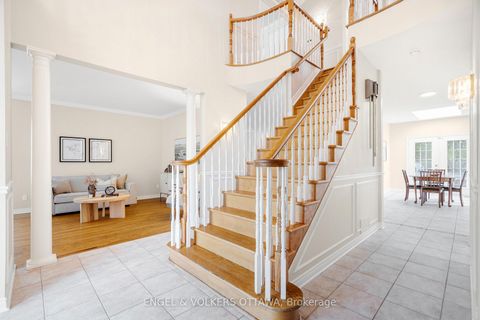 Photo 3 at 5 Cassone Court, Nepean (Pineglen), Ottawa