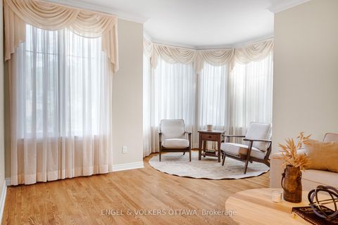 Photo 5 at 5 Cassone Court, Nepean (Pineglen), Ottawa