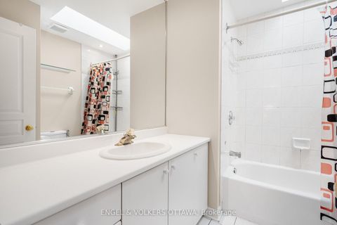 Photo 36 at 5 Cassone Court, Nepean (Pineglen), Ottawa