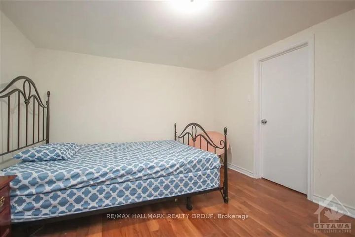 Photo 2 at 45 Hilliard Avenue, Nepean (City View/Skyline/Fisher Heights/Parkwood Hills), Ottawa