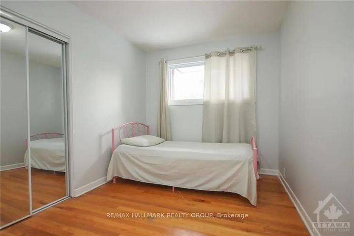 Photo 15 at 45 Hilliard Avenue, Nepean (City View/Skyline/Fisher Heights/Parkwood Hills), Ottawa