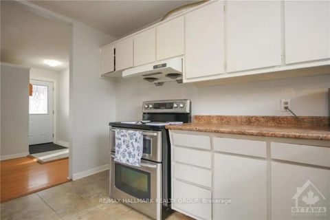 Photo 19 at 45 Hilliard Avenue, Nepean (City View/Skyline/Fisher Heights/Parkwood Hills), Ottawa