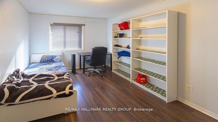 Photo 14 at 39 Chesapeake Crescent, Nepean (Cedargrove/Fraserdale), Ottawa