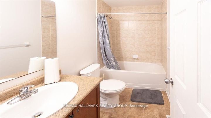 Photo 15 at 39 Chesapeake Crescent, Nepean (Cedargrove/Fraserdale), Ottawa