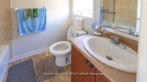 Photo 12 at 39 Chesapeake Crescent, Nepean (Cedargrove/Fraserdale), Ottawa