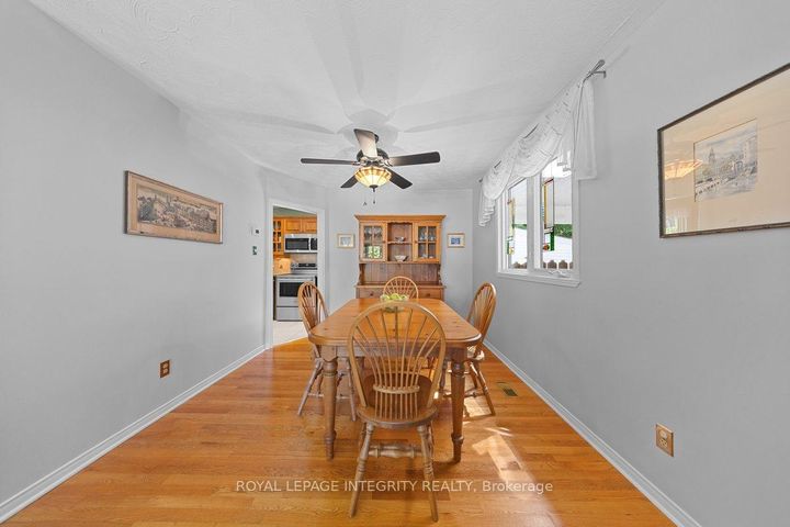 Photo 8 at 30 Biscayne Crescent, Nepean (Borden Farm/Stewart Farm/Carleton Heights/Parkwood Hills), Ottawa