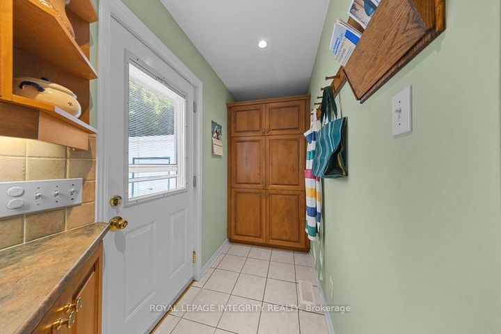 Photo 12 at 30 Biscayne Crescent, Nepean (Borden Farm/Stewart Farm/Carleton Heights/Parkwood Hills), Ottawa