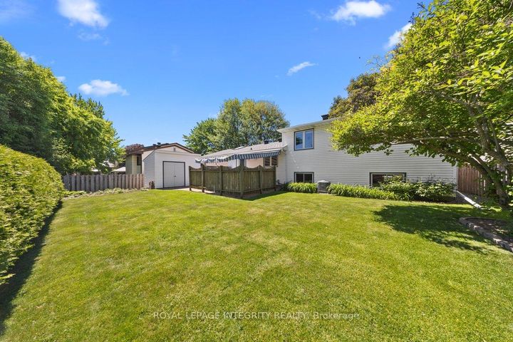 Photo 26 at 30 Biscayne Crescent, Nepean (Borden Farm/Stewart Farm/Carleton Heights/Parkwood Hills), Ottawa