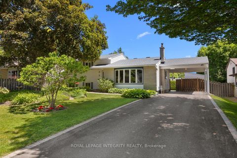 Photo 0 at 30 Biscayne Crescent, Nepean (Borden Farm/Stewart Farm/Carleton Heights/Parkwood Hills), Ottawa