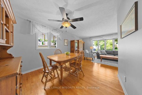 Photo 7 at 30 Biscayne Crescent, Nepean (Borden Farm/Stewart Farm/Carleton Heights/Parkwood Hills), Ottawa