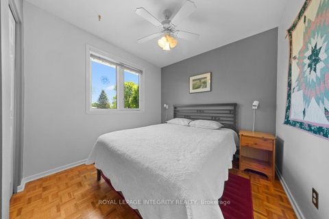 Photo 15 at 30 Biscayne Crescent, Nepean (Borden Farm/Stewart Farm/Carleton Heights/Parkwood Hills), Ottawa