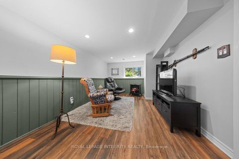Photo 21 at 30 Biscayne Crescent, Nepean (Borden Farm/Stewart Farm/Carleton Heights/Parkwood Hills), Ottawa