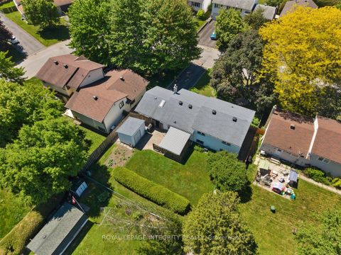 Photo 34 at 30 Biscayne Crescent, Nepean (Borden Farm/Stewart Farm/Carleton Heights/Parkwood Hills), Ottawa