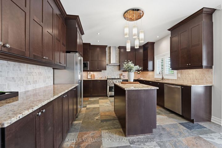 Photo 14 at 246 Madhu Crescent, Nepean (Mooneys Bay), Ottawa