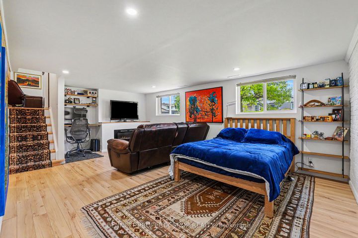 Photo 20 at 2736 Stone Crescent, Nepean (Redwood Park), Ottawa