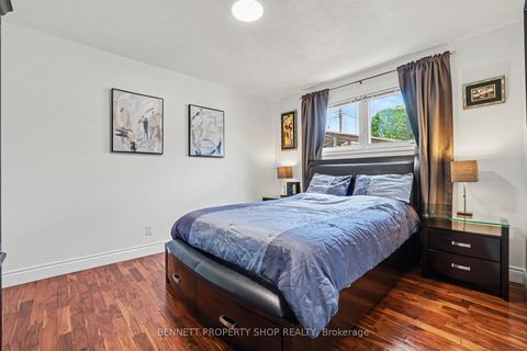 Photo 12 at 2736 Stone Crescent, Nepean (Redwood Park), Ottawa