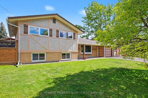 Photo 25 at 2736 Stone Crescent, Nepean (Redwood Park), Ottawa