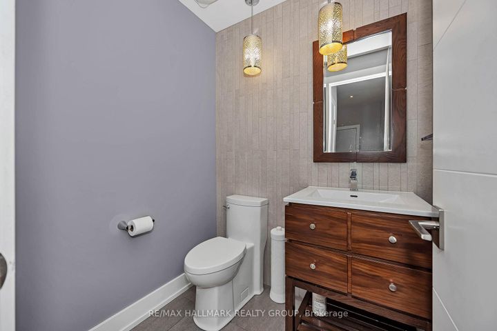 Photo 15 at 88 Withrow Avenue, Nepean (Meadowlands/St. Claire Gardens), Ottawa