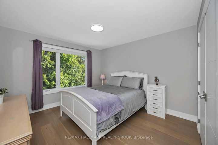 Photo 22 at 88 Withrow Avenue, Nepean (Meadowlands/St. Claire Gardens), Ottawa