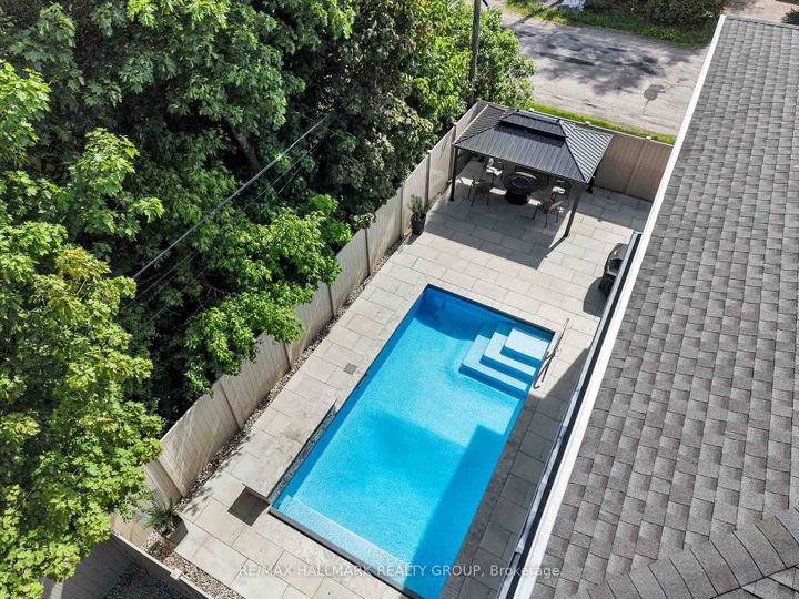 Photo 43 at 88 Withrow Avenue, Nepean (Meadowlands/St. Claire Gardens), Ottawa