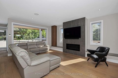 Photo 8 at 88 Withrow Avenue, Nepean (Meadowlands/St. Claire Gardens), Ottawa