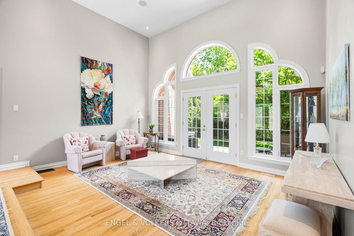 Photo 3 at 5 Countryside Green, Nepean (Cedar Hill/Orchard Estates), Ottawa