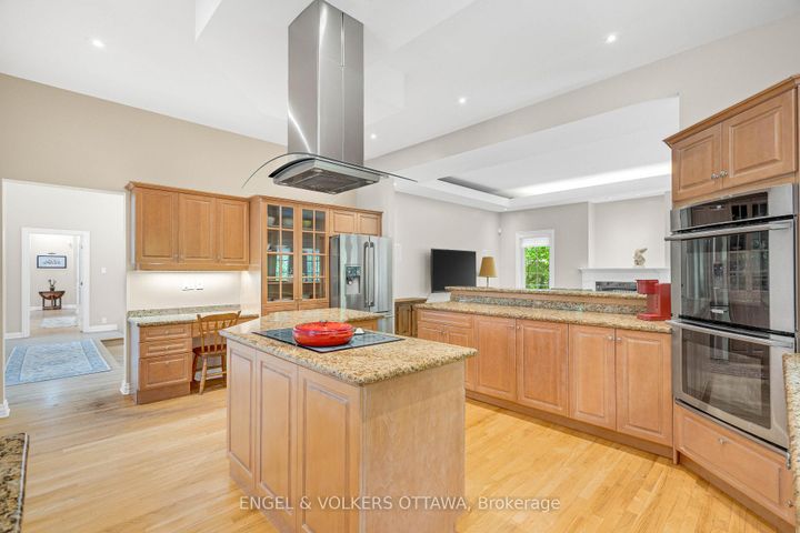 Photo 11 at 5 Countryside Green, Nepean (Cedar Hill/Orchard Estates), Ottawa