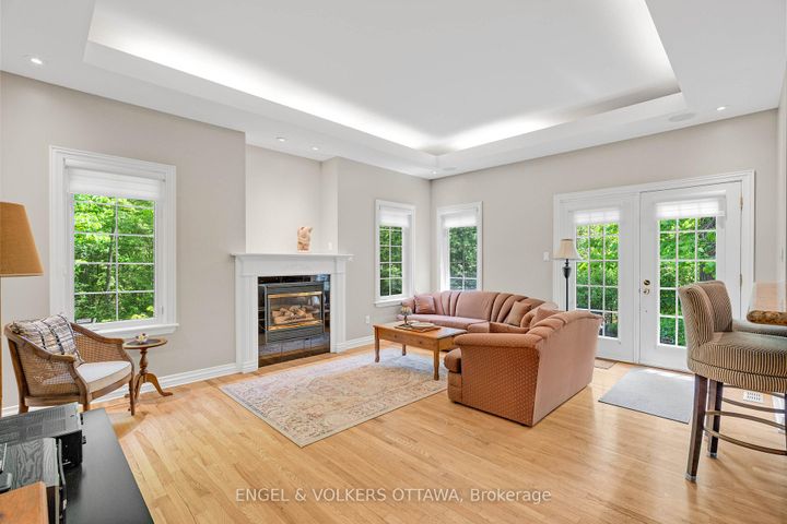Photo 13 at 5 Countryside Green, Nepean (Cedar Hill/Orchard Estates), Ottawa