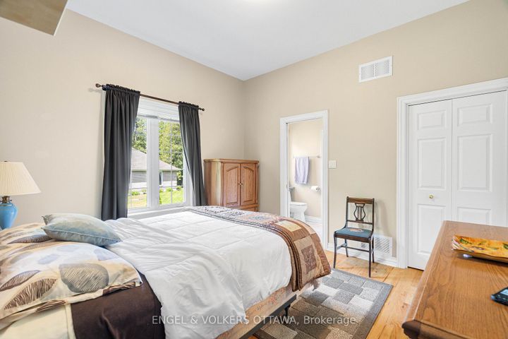 Photo 26 at 5 Countryside Green, Nepean (Cedar Hill/Orchard Estates), Ottawa
