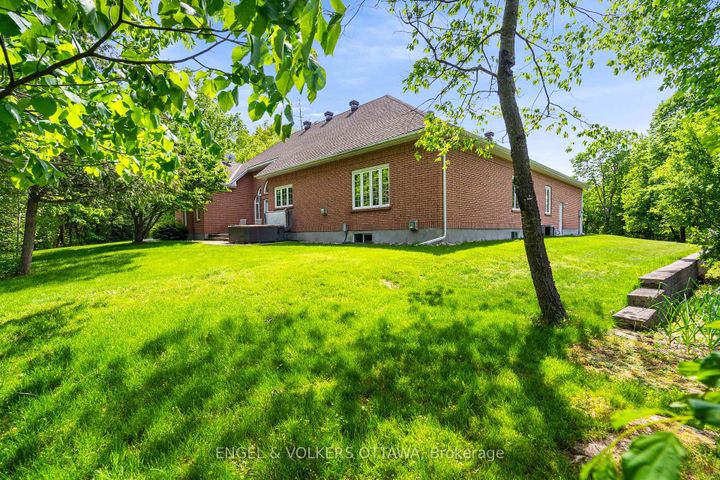 Photo 41 at 5 Countryside Green, Nepean (Cedar Hill/Orchard Estates), Ottawa
