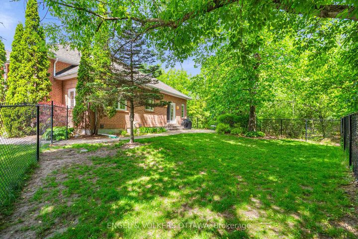 Photo 42 at 5 Countryside Green, Nepean (Cedar Hill/Orchard Estates), Ottawa