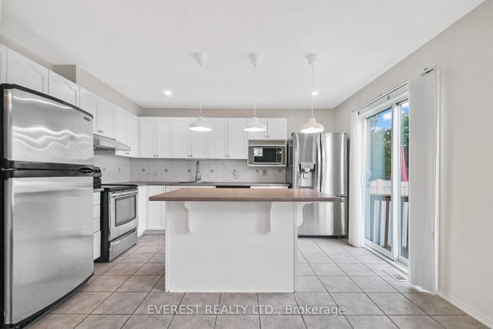 Photo 13 at 153 Cresthaven Drive, Nepean (Barrhaven East), Ottawa