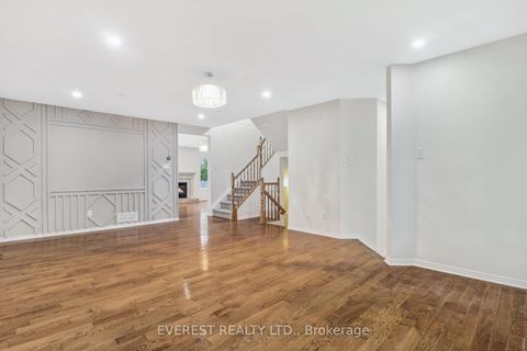 Photo 9 at 153 Cresthaven Drive, Nepean (Barrhaven East), Ottawa