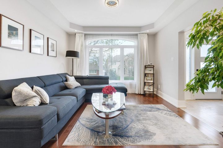 Photo 5 at 38 Withrow Avenue, Nepean (Meadowlands/St. Claire Gardens), Ottawa