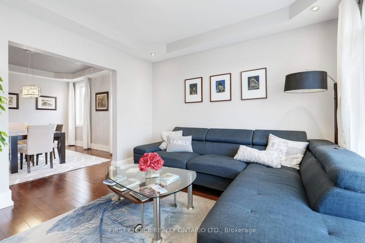 Photo 6 at 38 Withrow Avenue, Nepean (Meadowlands/St. Claire Gardens), Ottawa