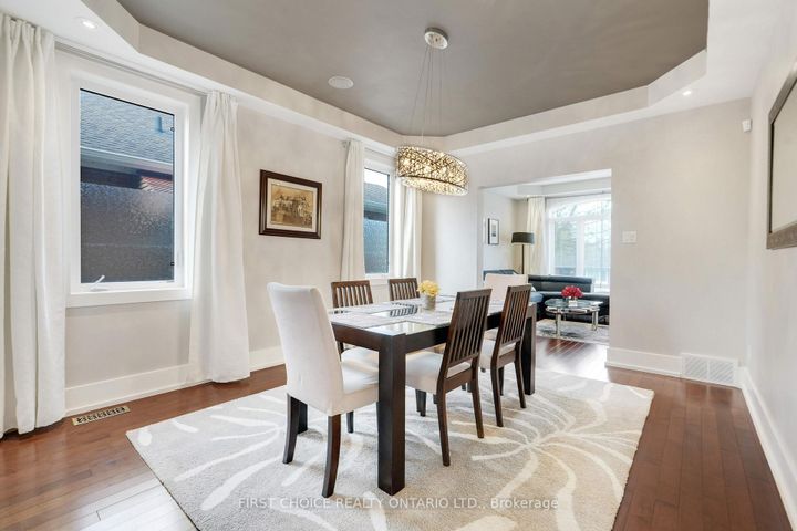 Photo 8 at 38 Withrow Avenue, Nepean (Meadowlands/St. Claire Gardens), Ottawa