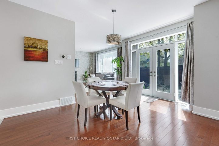 Photo 14 at 38 Withrow Avenue, Nepean (Meadowlands/St. Claire Gardens), Ottawa