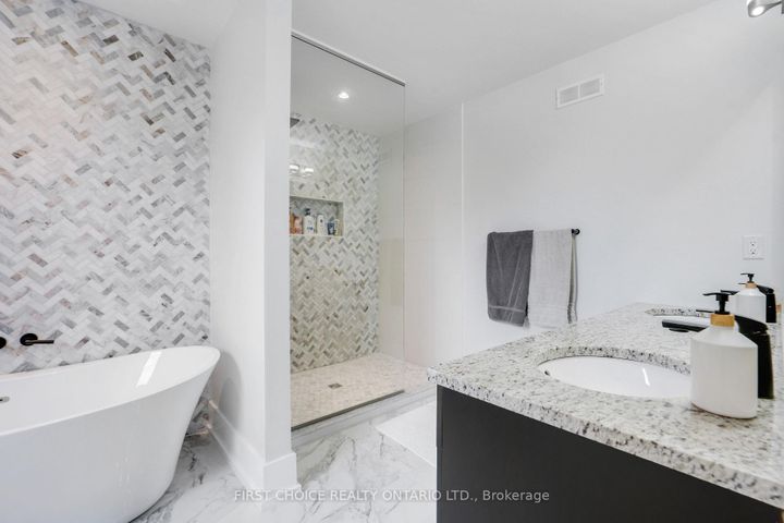 Photo 21 at 38 Withrow Avenue, Nepean (Meadowlands/St. Claire Gardens), Ottawa