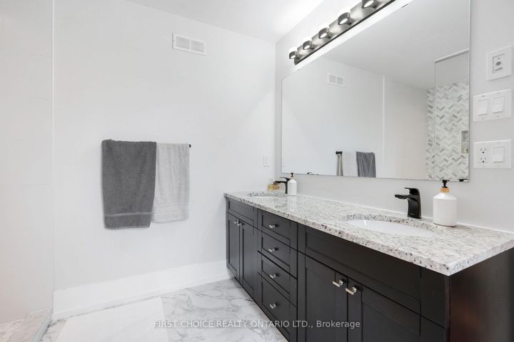 Photo 22 at 38 Withrow Avenue, Nepean (Meadowlands/St. Claire Gardens), Ottawa