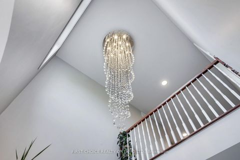 Photo 4 at 38 Withrow Avenue, Nepean (Meadowlands/St. Claire Gardens), Ottawa