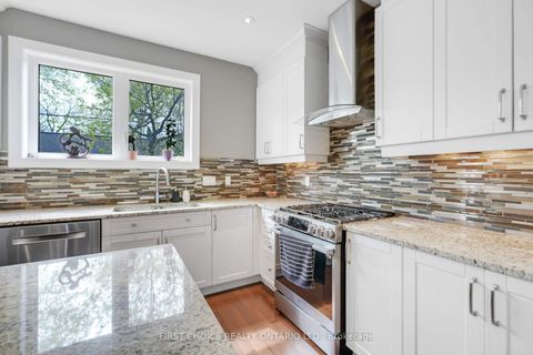 Photo 10 at 38 Withrow Avenue, Nepean (Meadowlands/St. Claire Gardens), Ottawa