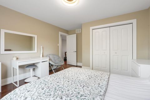 Photo 25 at 38 Withrow Avenue, Nepean (Meadowlands/St. Claire Gardens), Ottawa
