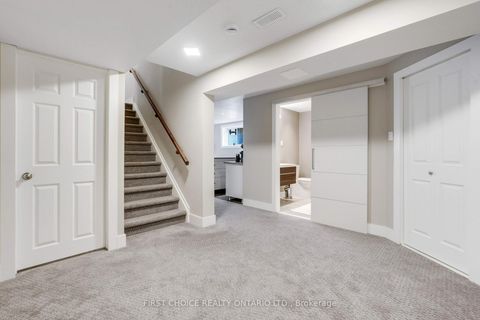 Photo 34 at 38 Withrow Avenue, Nepean (Meadowlands/St. Claire Gardens), Ottawa